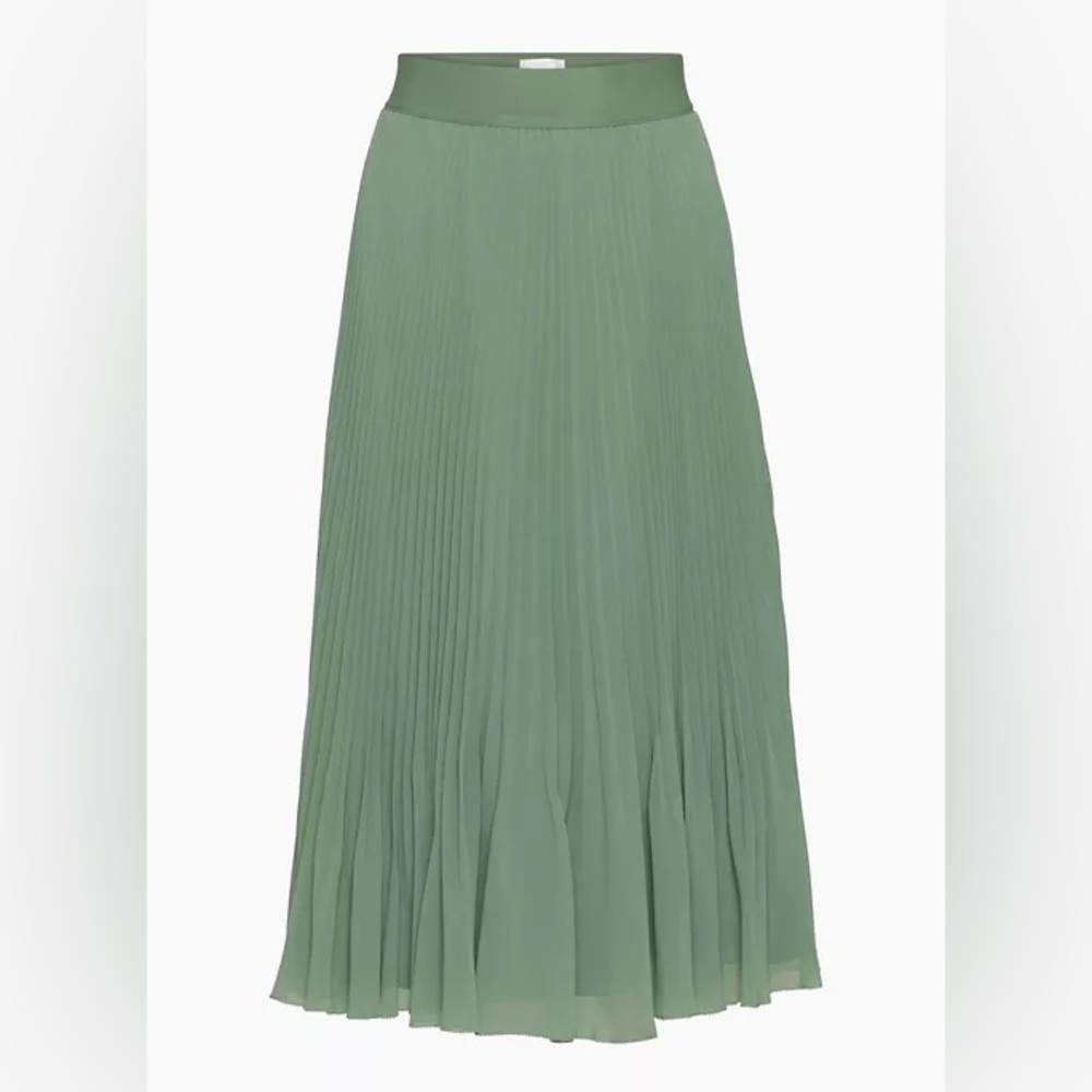 Wilfred
TWIRL PLEATED SKIRT